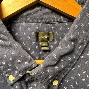 J. Crew Men's Blue Floral short sleeve Shirt